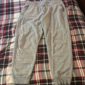 Under Armour loose fit Joggers Sweatpants with White Script